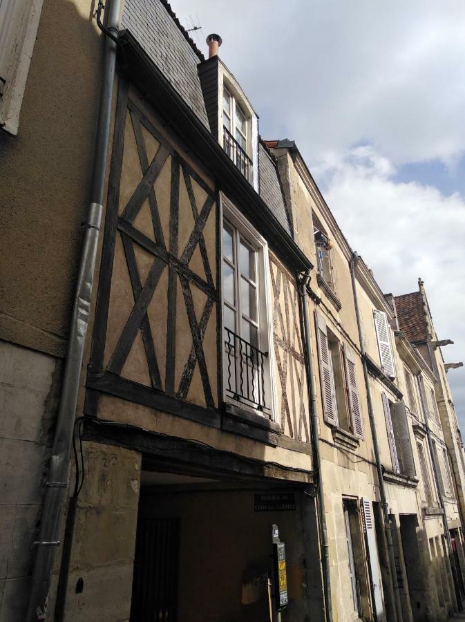 Appartement Du Clos Des Carmes Poitiers Exterior foto