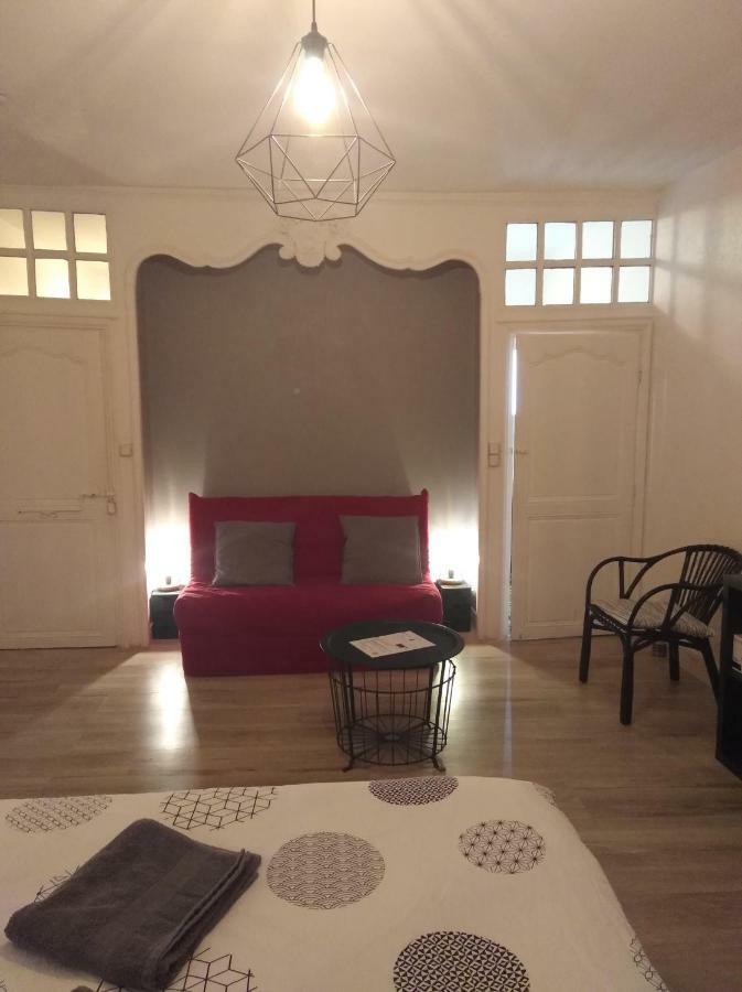 Appartement Du Clos Des Carmes Poitiers Exterior foto